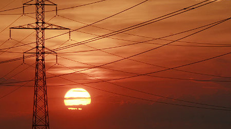 Valor extra cobrado na conta de luz pode ficar menor a partir de fevereiro