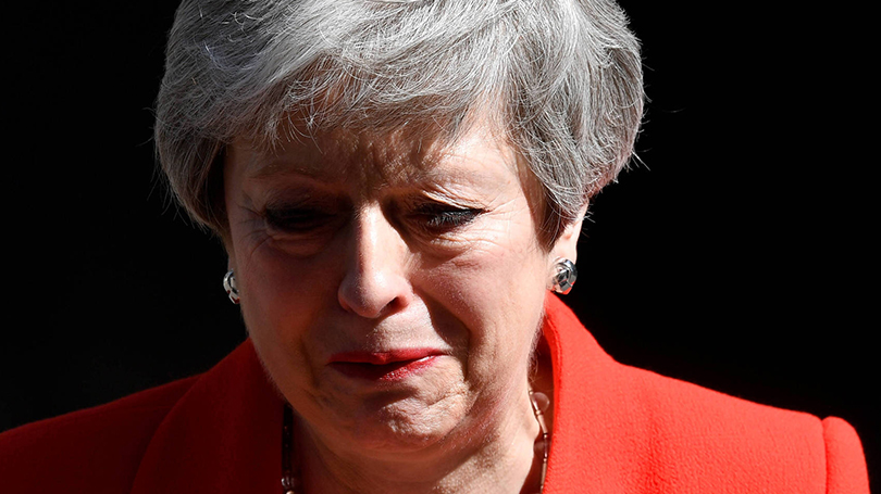 Em meio a impasse do brexit, Theresa May anuncia renúncia