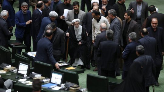 Parlamento do Irã classifica comando militar dos EUA como terroristas