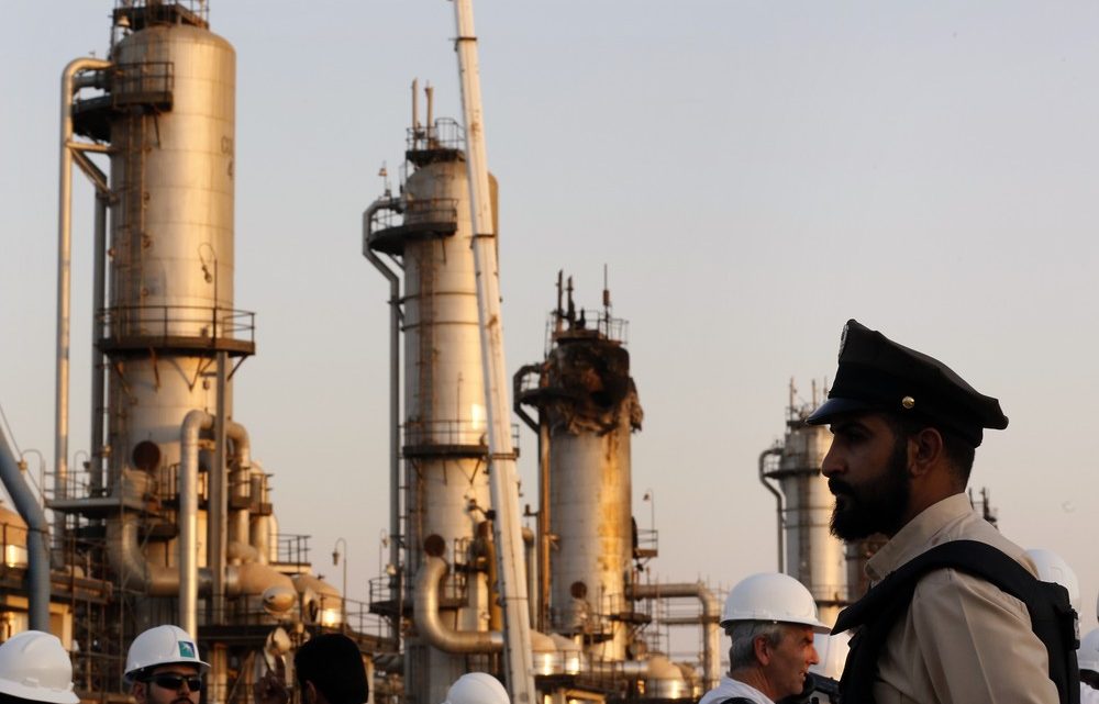 Arábia Saudita anuncia redução da produção de petróleo em junho